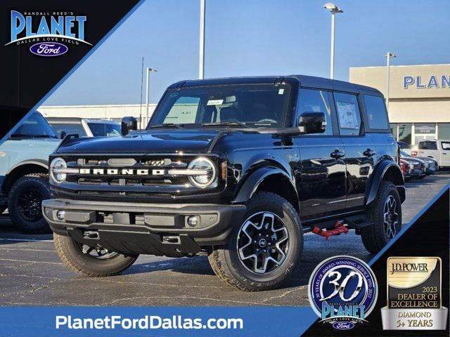 2024 Ford Bronco 4-Door Outer Banks's photo
