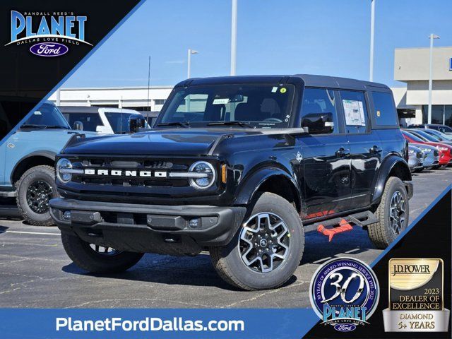 2024 Ford Bronco 4-Door Outer Banks's photo