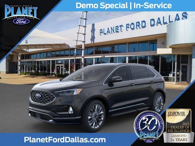 2024 Ford Edge Titanium's photo