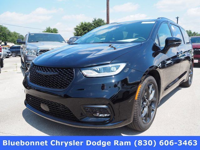 New 2024 Chrysler Pacifica