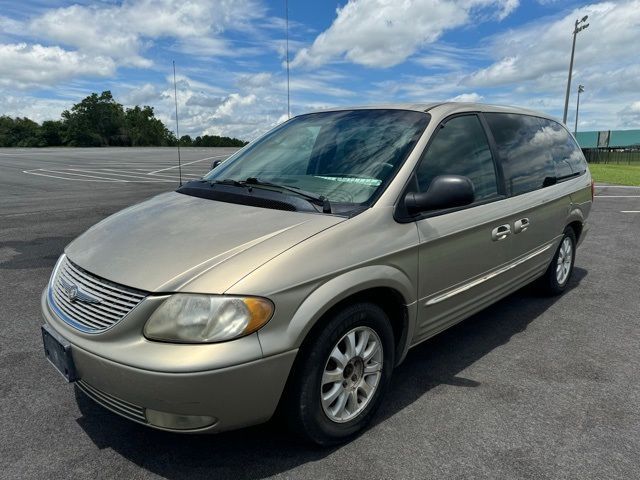 Used 2002 Chrysler Town & Country