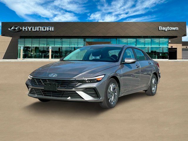 New 2024 Hyundai Elantra