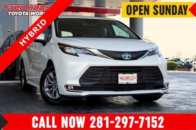 Used 2022 Toyota Sienna