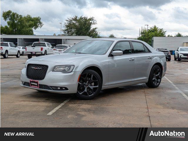 Used 2023 Chrysler 300