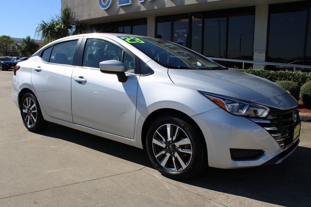 Used 2023 Nissan Versa