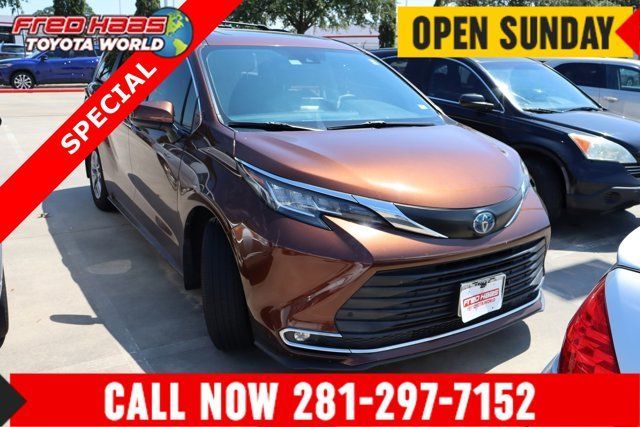 Used 2022 Toyota Sienna