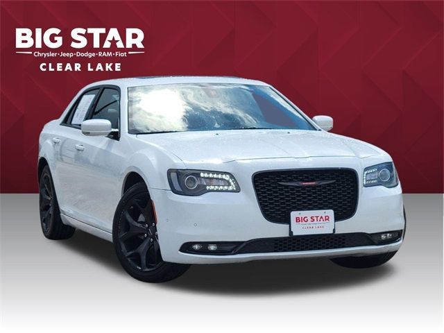 Used 2022 Chrysler 300