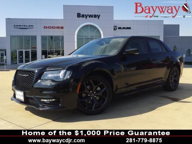 Used 2022 Chrysler 300