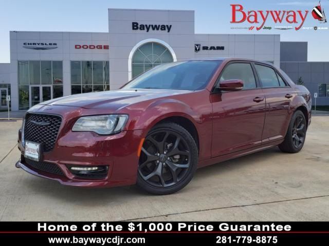 Used 2022 Chrysler 300