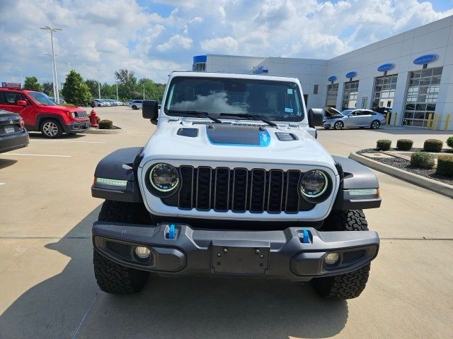 Used 2024 Jeep Wrangler