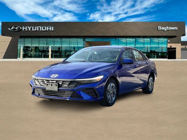 New 2024 Hyundai Elantra