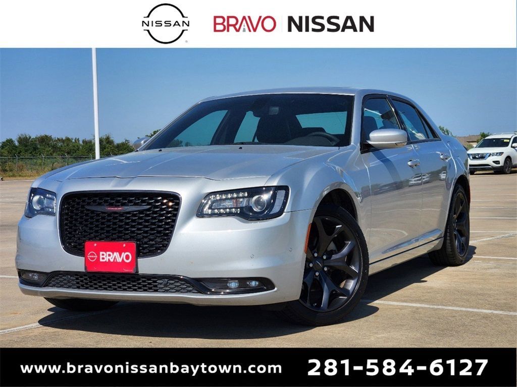 Used 2023 Chrysler 300