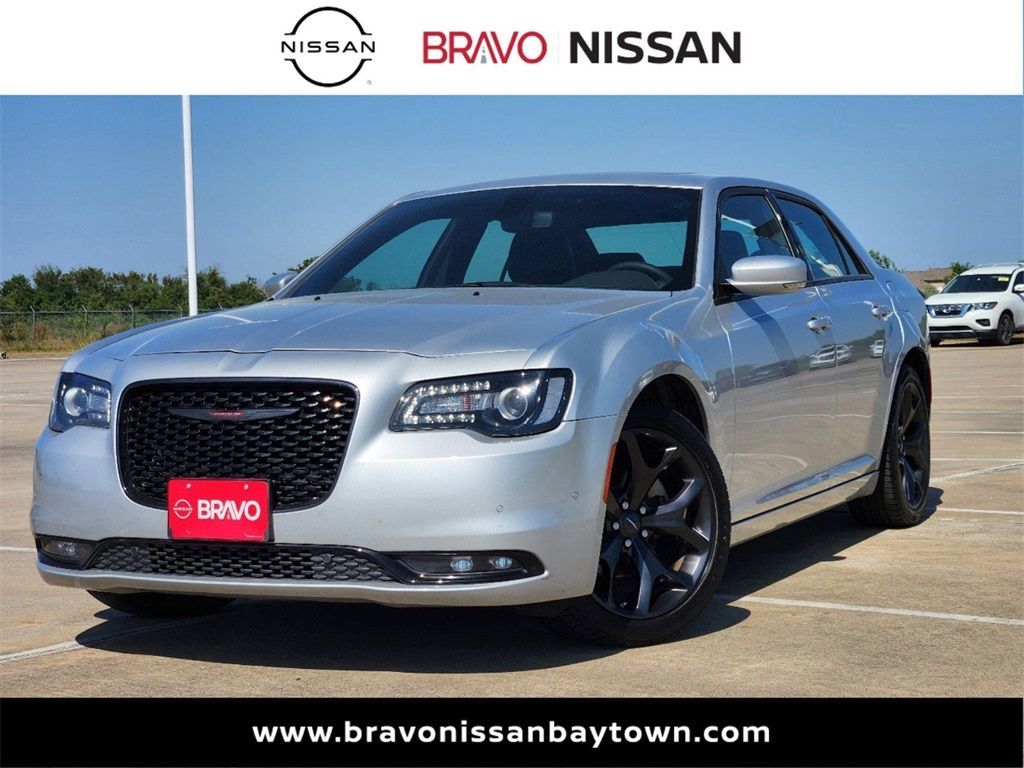 Used 2023 Chrysler 300