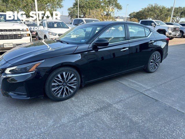 Used 2023 Nissan Altima