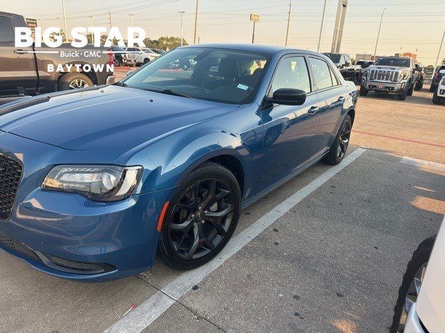 Used 2021 Chrysler 300