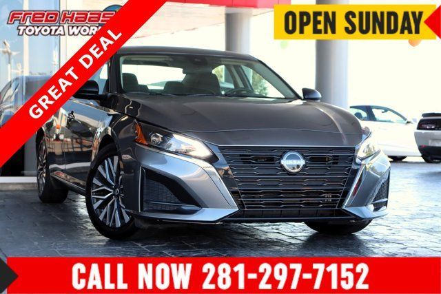 Used 2024 Nissan Altima