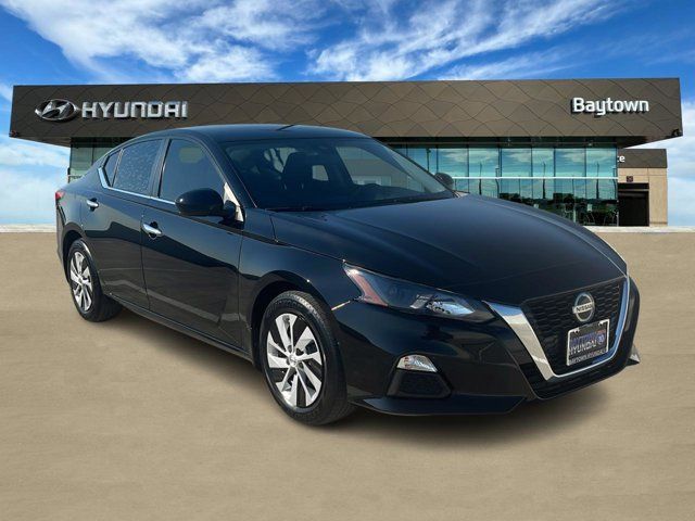 Used 2022 Nissan Altima