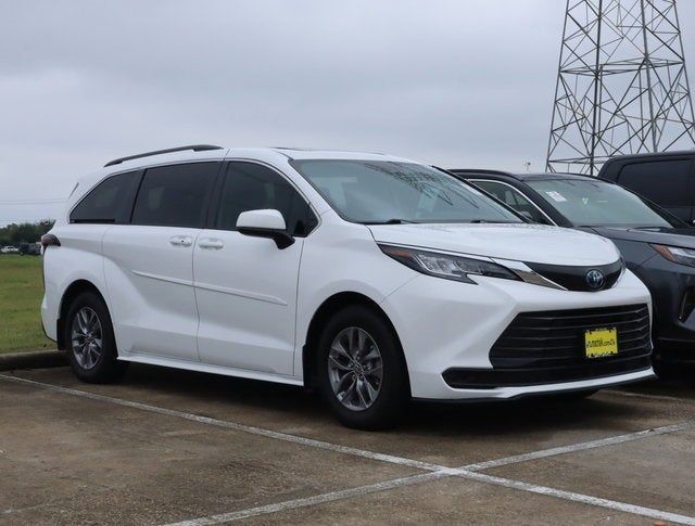 Used 2023 Toyota Sienna