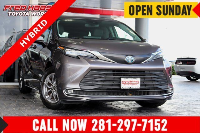 Used 2021 Toyota Sienna