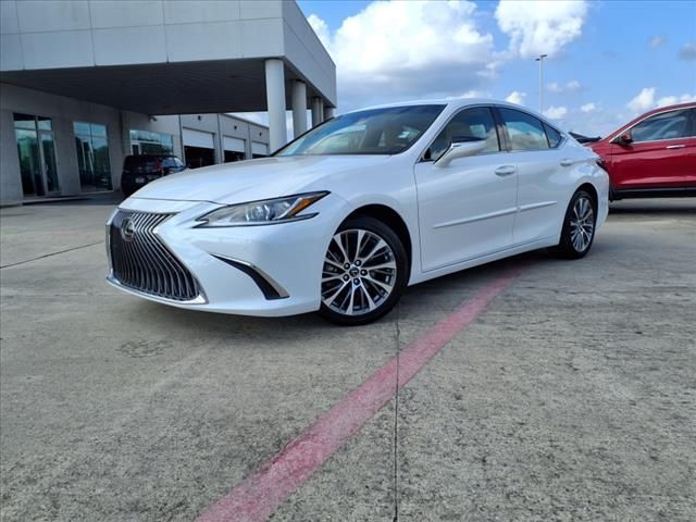 Used 2021 Lexus ES 250