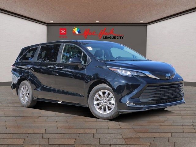 Used 2022 Toyota Sienna