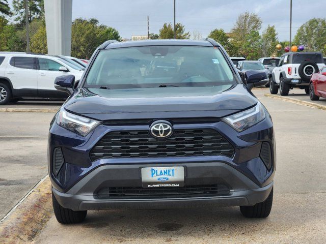 Used 2022 Toyota RAV4 XLE with VIN 2T3P1RFV2NW263788 for sale in Humble, TX