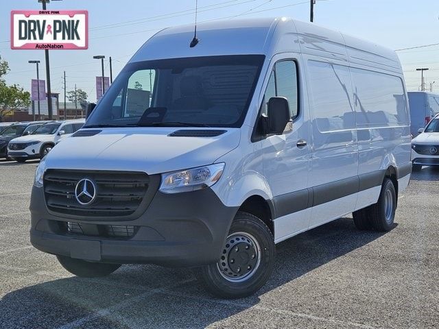 New 2025 Mercedes-Benz Sprinter Cargo Van