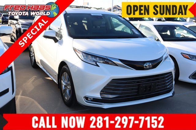 Used 2021 Toyota Sienna