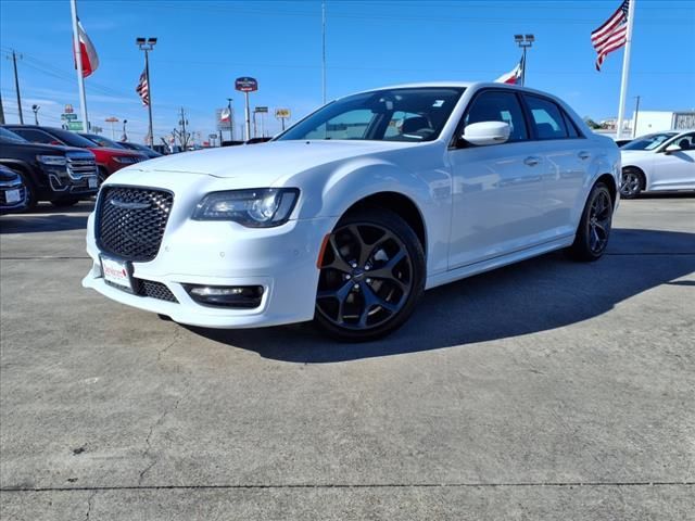 Used 2022 Chrysler 300