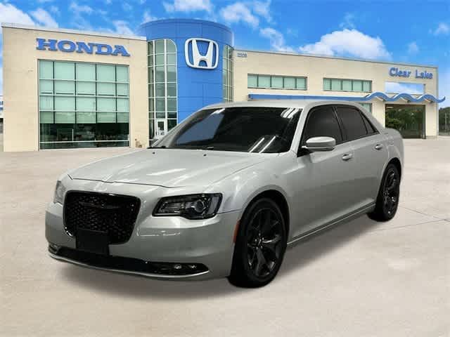 Used 2021 Chrysler 300