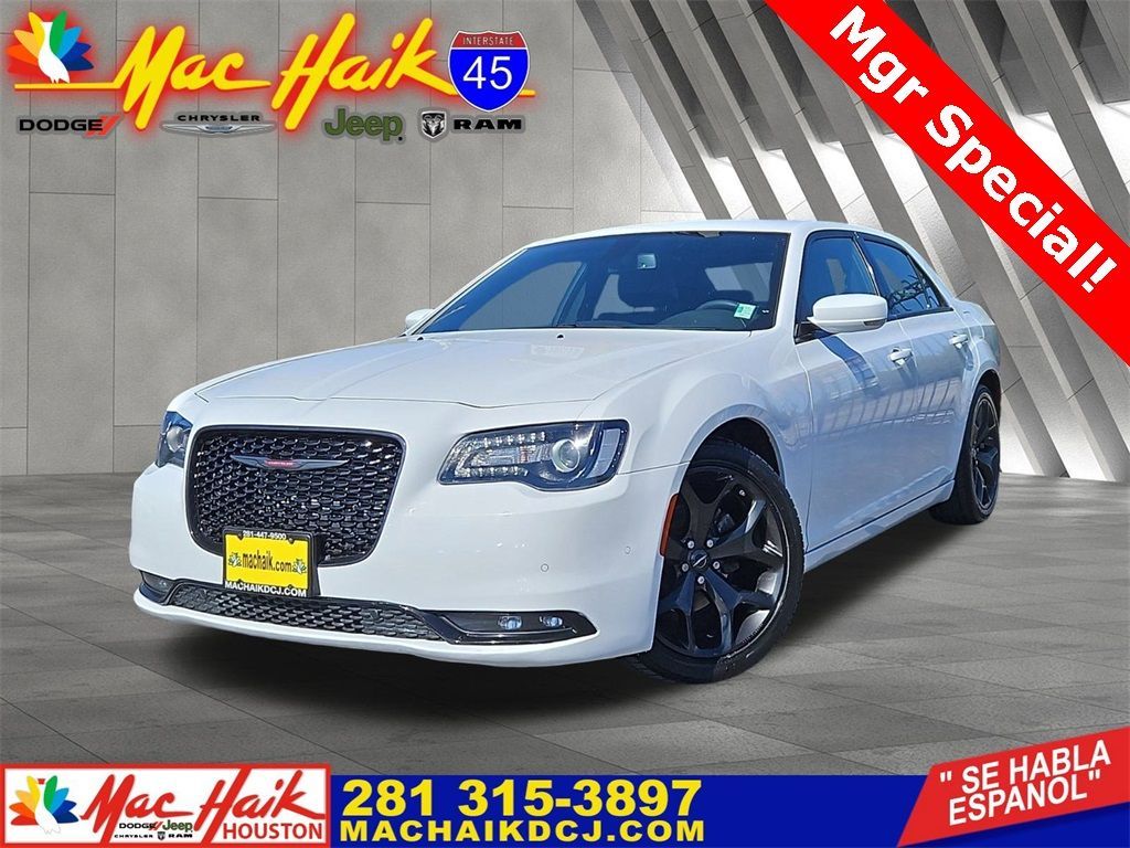 Used 2022 Chrysler 300