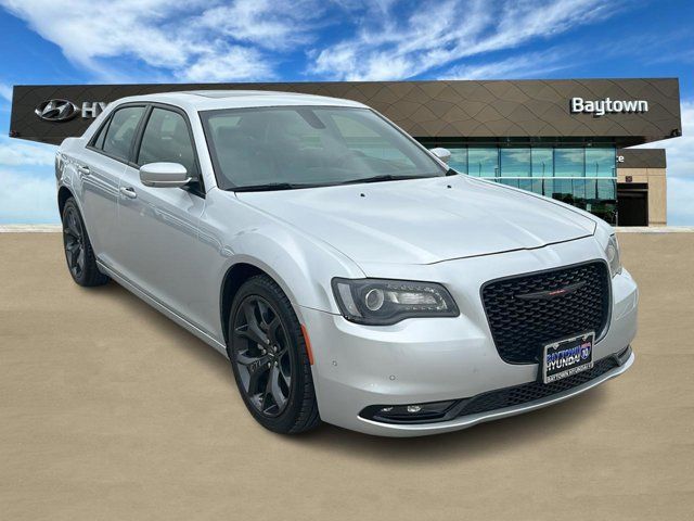 Used 2023 Chrysler 300