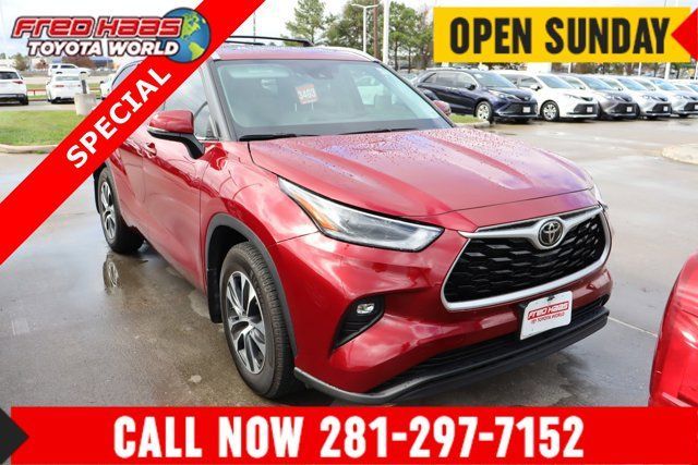 Used 2021 Toyota Highlander