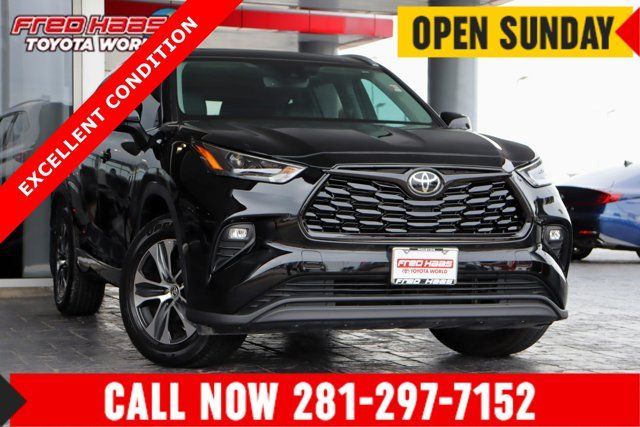 Used 2023 Toyota Highlander