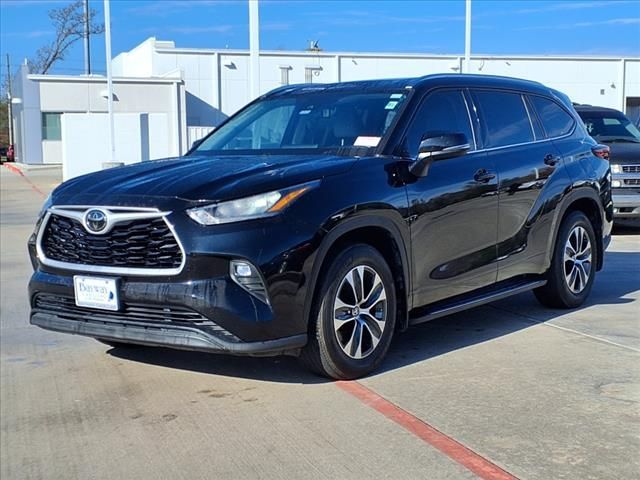 Used 2020 Toyota Highlander