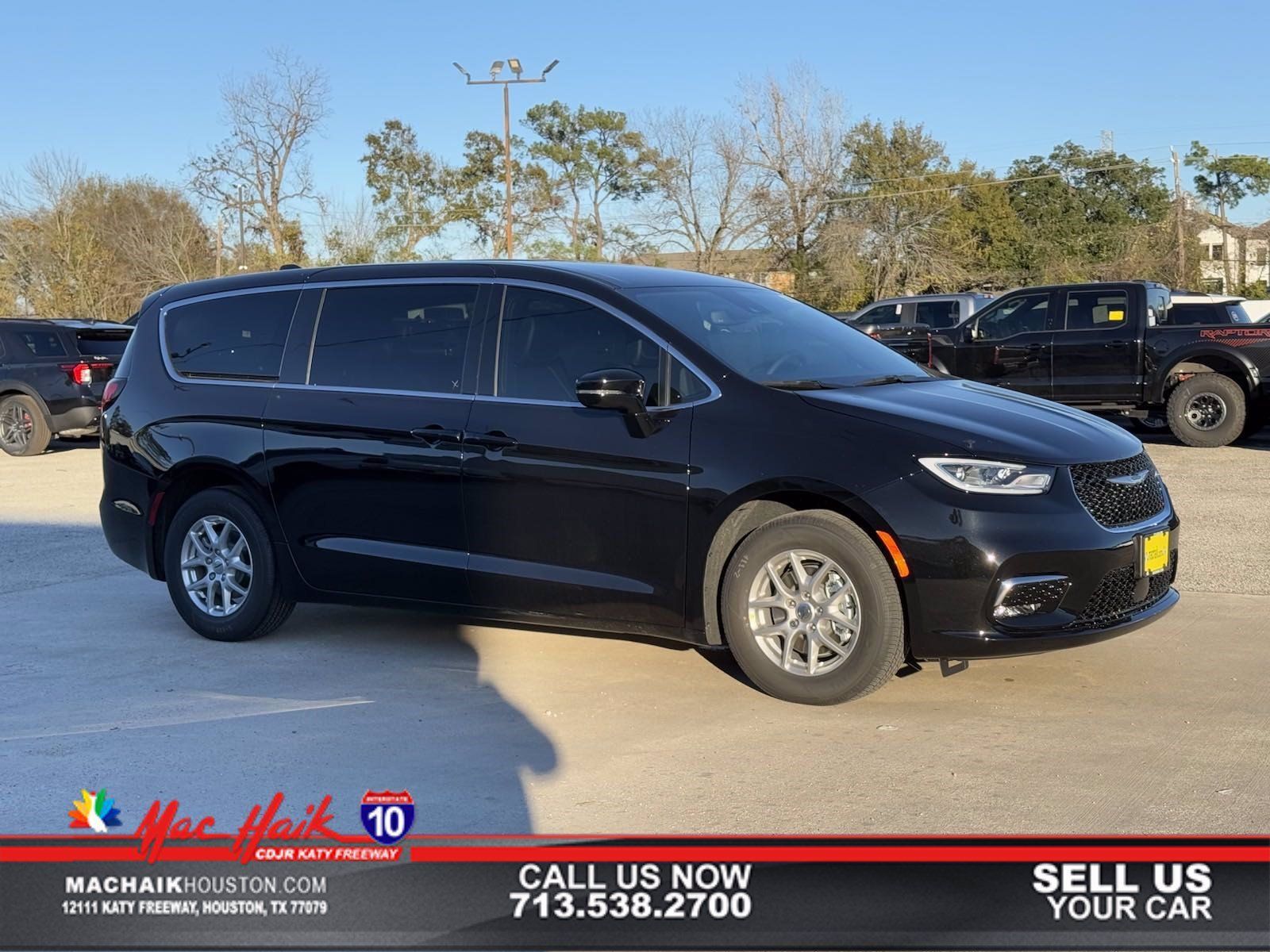 New 2025 Chrysler Pacifica