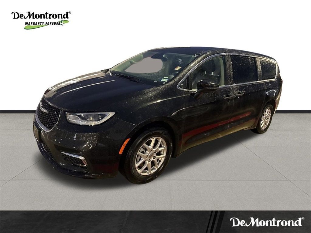 Used 2023 Chrysler Pacifica