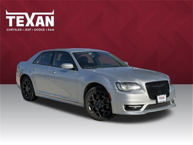 Used 2021 Chrysler 300