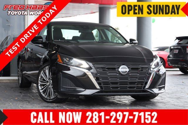 Used 2023 Nissan Altima