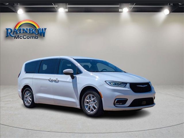 Used 2023 Chrysler Pacifica