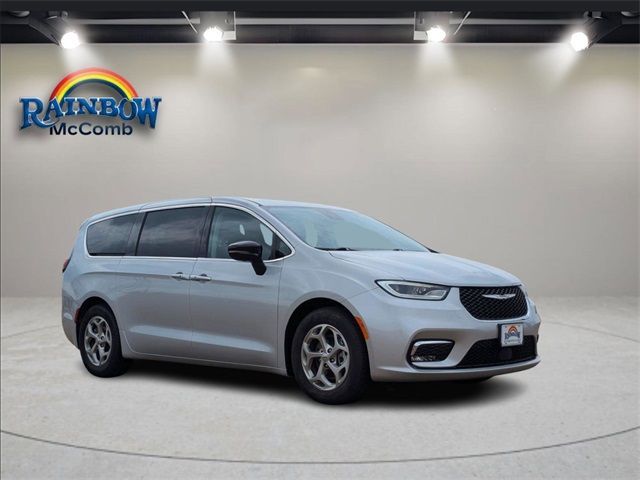 Used 2024 Chrysler Pacifica