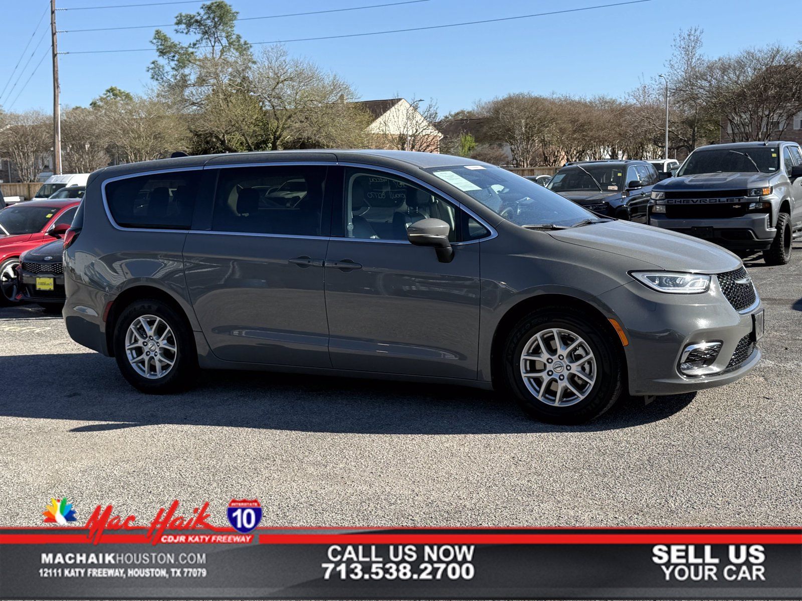 Used 2023 Chrysler Pacifica