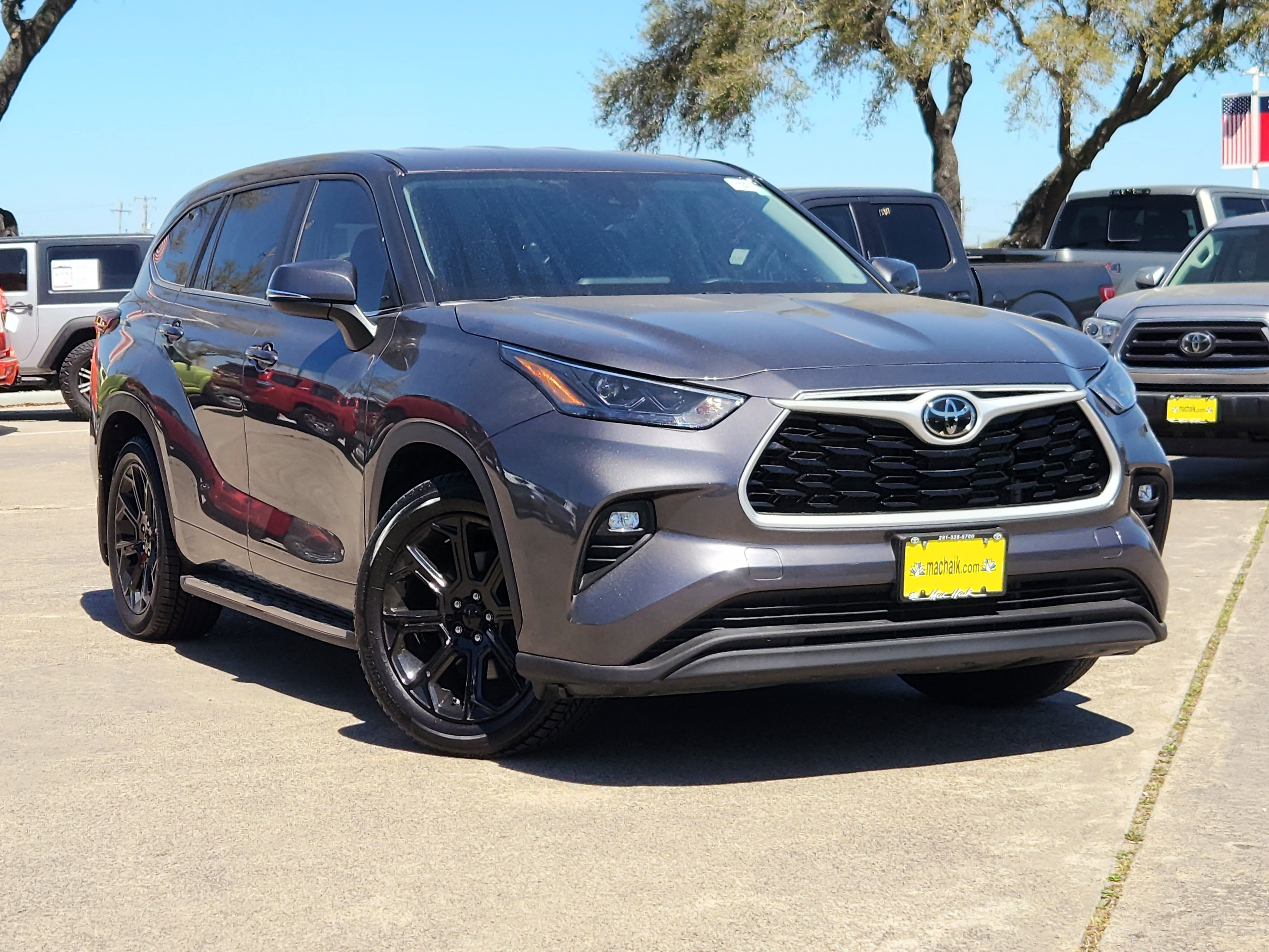 Used 2024 Toyota Highlander
