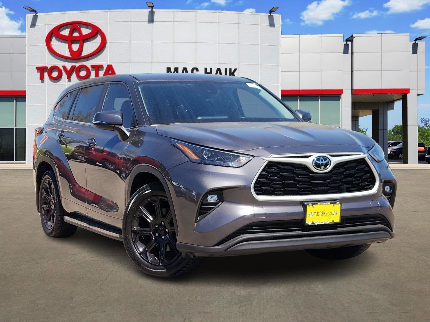 Used 2024 Toyota Highlander