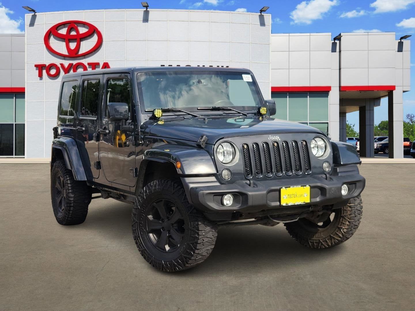 Used 2016 Jeep Wrangler