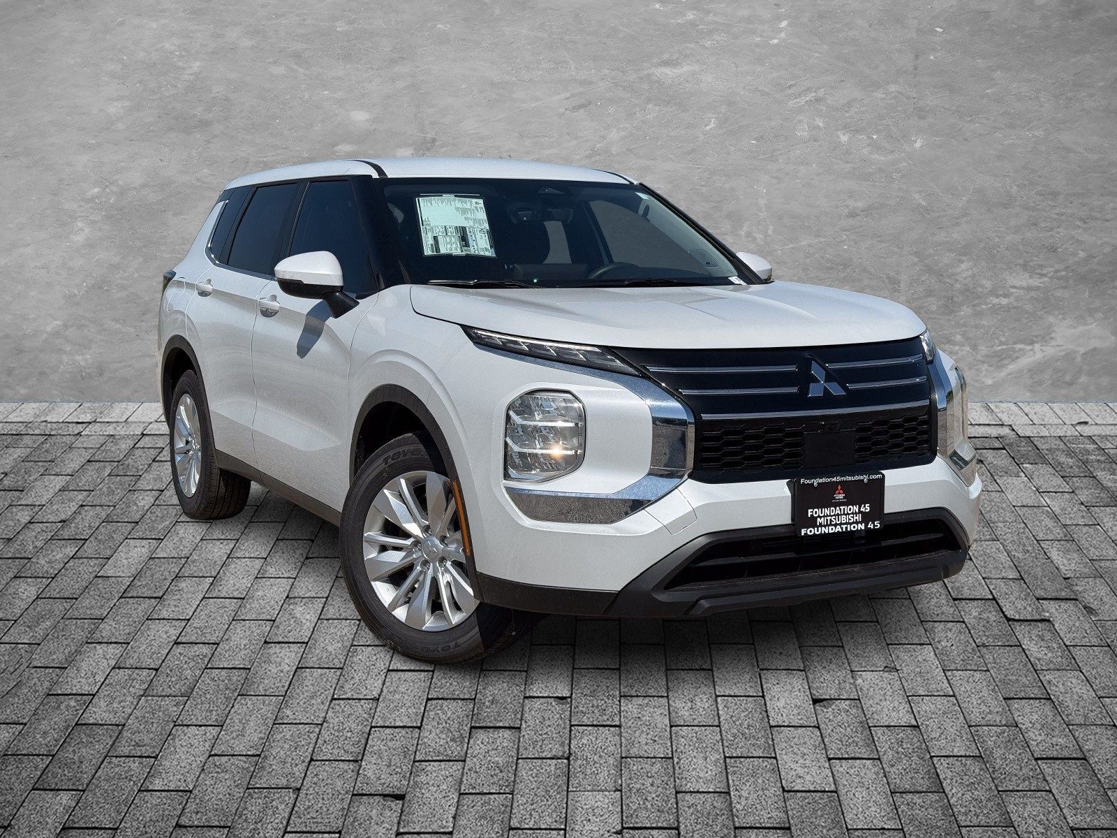 New 2025 Mitsubishi Outlander