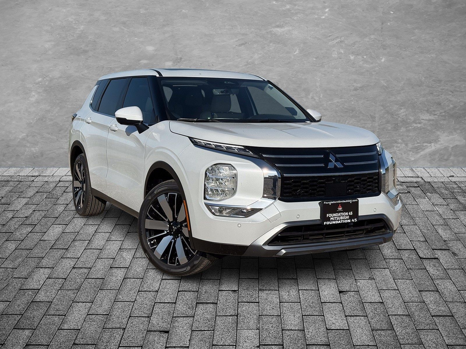 New 2025 Mitsubishi Outlander