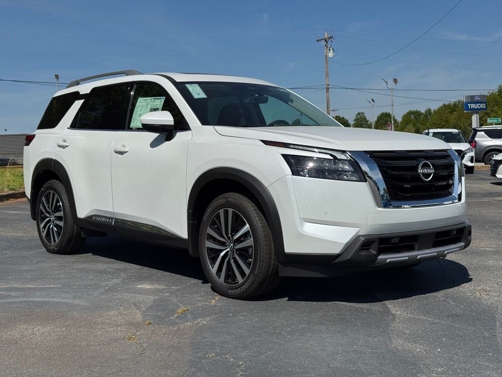 New 2025 Nissan Pathfinder