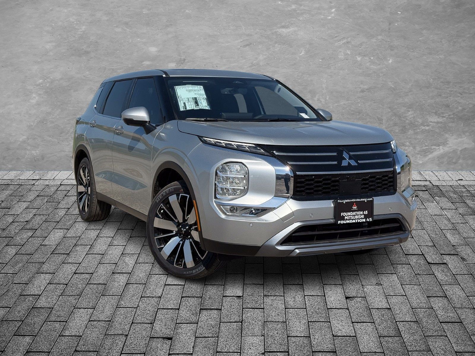 New 2025 Mitsubishi Outlander