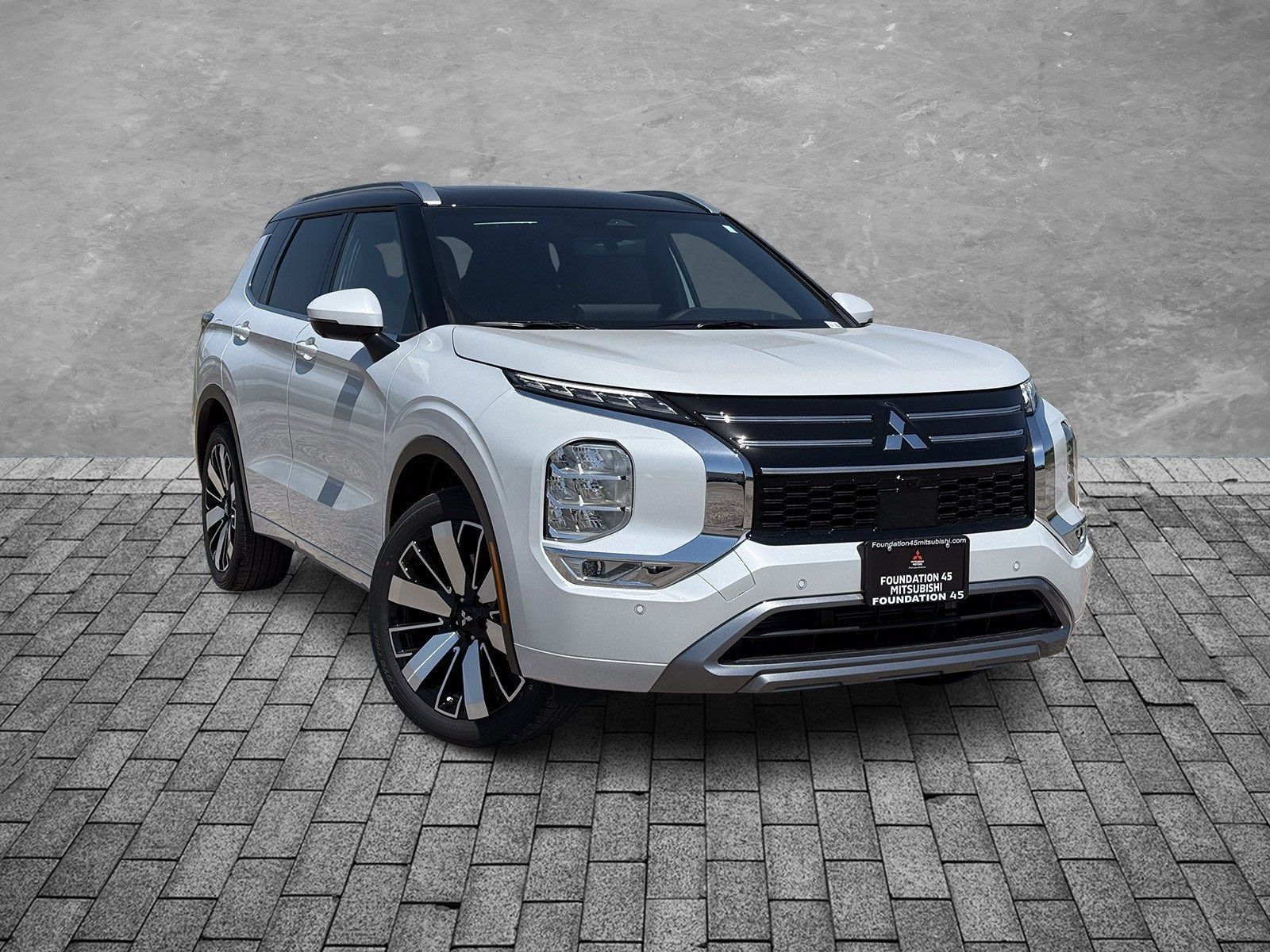New 2025 Mitsubishi Outlander